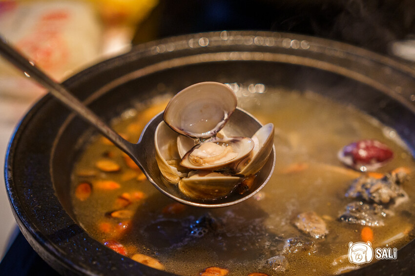 狂一鍋 台中漢口店|超人氣排隊名店,最潮必吃台式火鍋,還有自助吧吃到飽