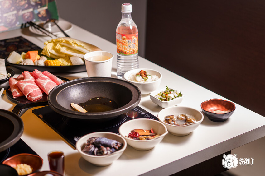 狂一鍋 台中漢口店|超人氣排隊名店,最潮必吃台式火鍋,還有自助吧吃到飽