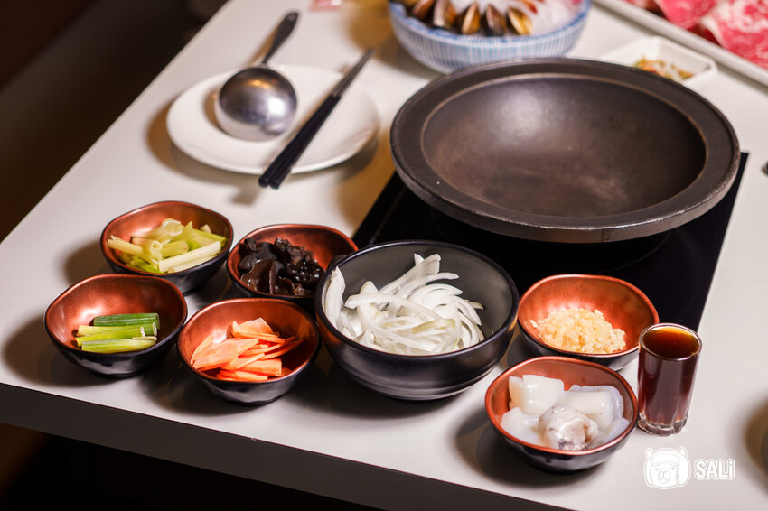 狂一鍋 台中漢口店|超人氣排隊名店,最潮必吃台式火鍋,還有自助吧吃到飽