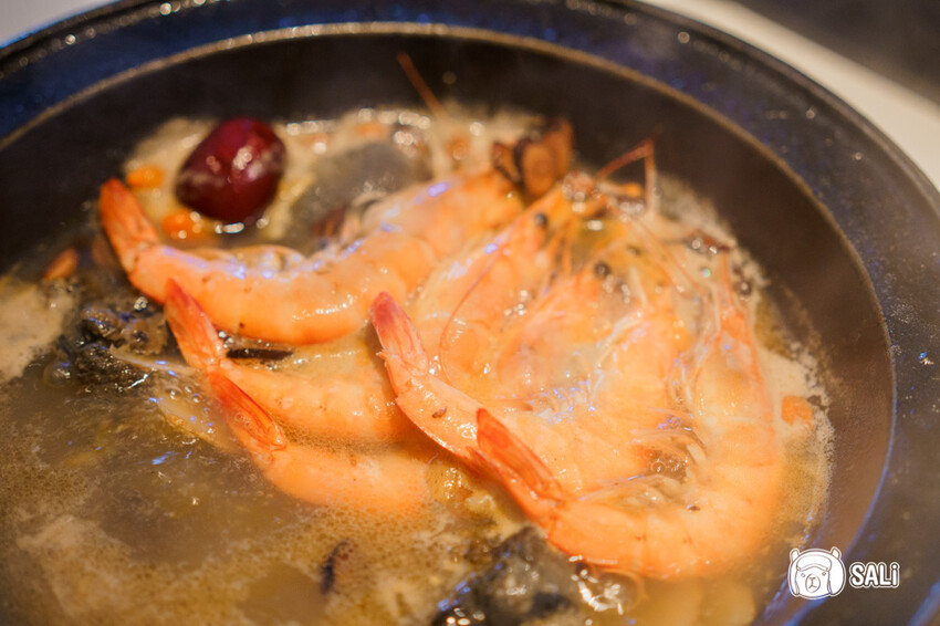 狂一鍋 台中漢口店|超人氣排隊名店,最潮必吃台式火鍋,還有自助吧吃到飽