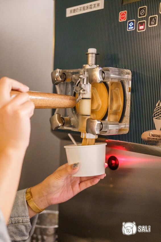 狂一鍋 台中漢口店|超人氣排隊名店,最潮必吃台式火鍋,還有自助吧吃到飽