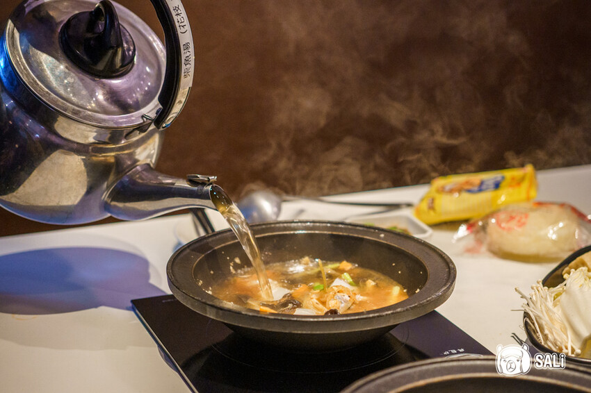 狂一鍋 台中漢口店|超人氣排隊名店,最潮必吃台式火鍋,還有自助吧吃到飽