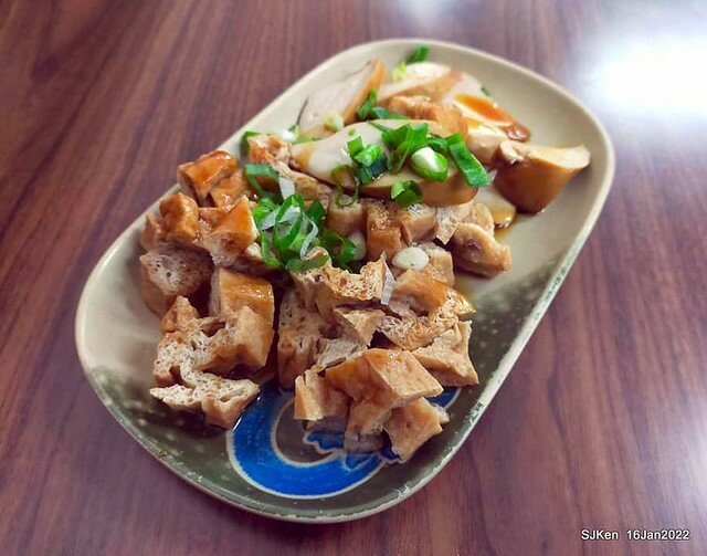 南港美食「二姐麵店」(Short Rib Crispy Noodles & light dishes store), Taipei, Taiwan, SJKen, Jan 16, 2022.