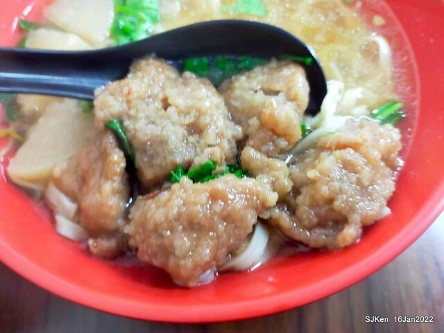 南港美食「二姐麵店」(Short Rib Crispy Noodles & light dishes store), Taipei, Taiwan, SJKen, Jan 16, 2022.