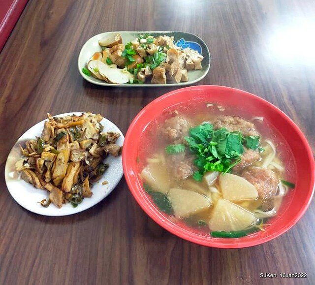 南港美食「二姐麵店」(Short Rib Crispy Noodles & light dishes store), Taipei, Taiwan, SJKen, Jan 16, 2022.