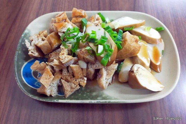 南港美食「二姐麵店」(Short Rib Crispy Noodles & light dishes store), Taipei, Taiwan, SJKen, Jan 16, 2022.