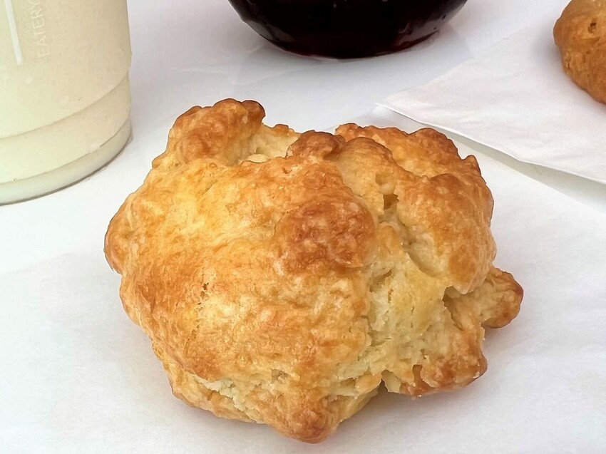 LZPT Eatery｜新內湖網美必拍仙人掌咖啡廳！一秒飛到南加州最新拍照打卡聖地！內湖咖啡廳推薦、台北咖啡廳推薦、內湖早午餐推薦、台北早午餐推薦 - 佛系旅遊筆記