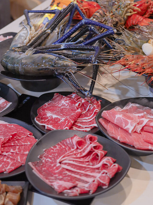 新竹湖口 印in麻辣鍋放題 | 眼斑、青龍、波士頓龍蝦吃到飽,再送10倍大的斯里蘭卡帝王長臂蝦