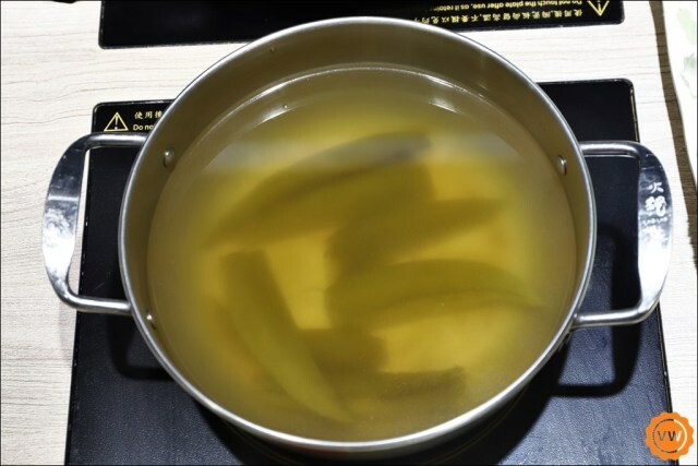 雲林聚餐│斗六必吃精緻海鮮火鍋：火鍋世家 獨家特色湯底、超澎派痛風蝦、奢華海陸套餐爽爽吃！