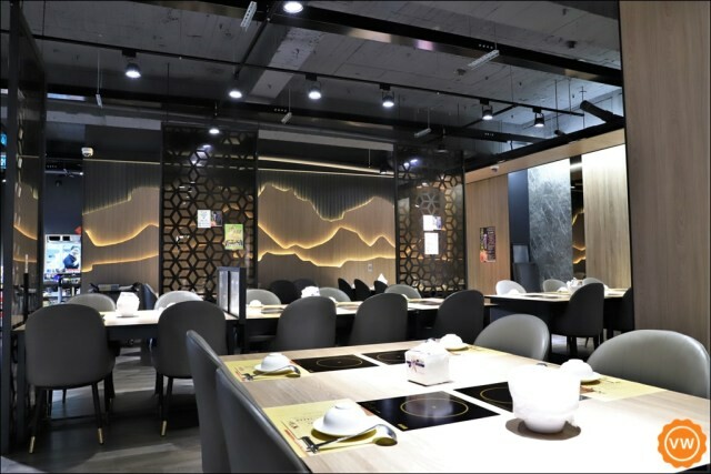 雲林聚餐│斗六必吃精緻海鮮火鍋：火鍋世家 獨家特色湯底、超澎派痛風蝦、奢華海陸套餐爽爽吃！