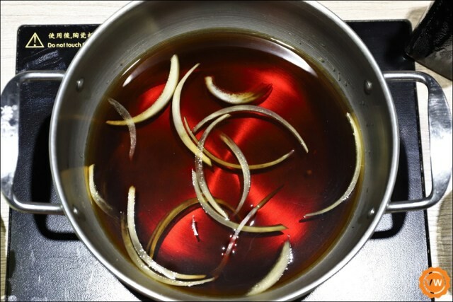 雲林聚餐│斗六必吃精緻海鮮火鍋：火鍋世家 獨家特色湯底、超澎派痛風蝦、奢華海陸套餐爽爽吃！