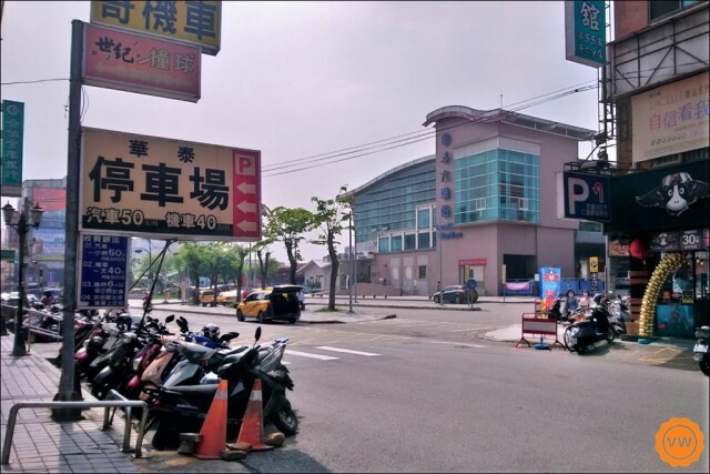 雲林聚餐│斗六必吃精緻海鮮火鍋：火鍋世家 獨家特色湯底、超澎派痛風蝦、奢華海陸套餐爽爽吃！
