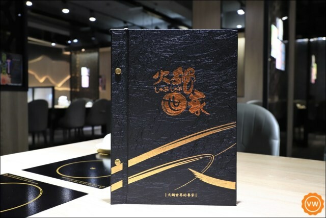 雲林聚餐│斗六必吃精緻海鮮火鍋：火鍋世家 獨家特色湯底、超澎派痛風蝦、奢華海陸套餐爽爽吃！