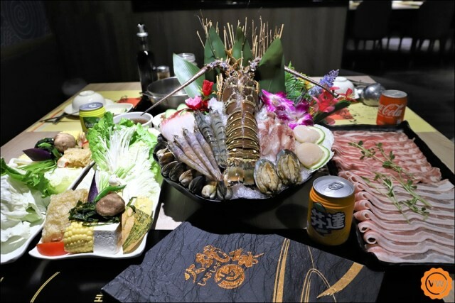 雲林聚餐│斗六必吃精緻海鮮火鍋：火鍋世家 獨家特色湯底、超澎派痛風蝦、奢華海陸套餐爽爽吃！