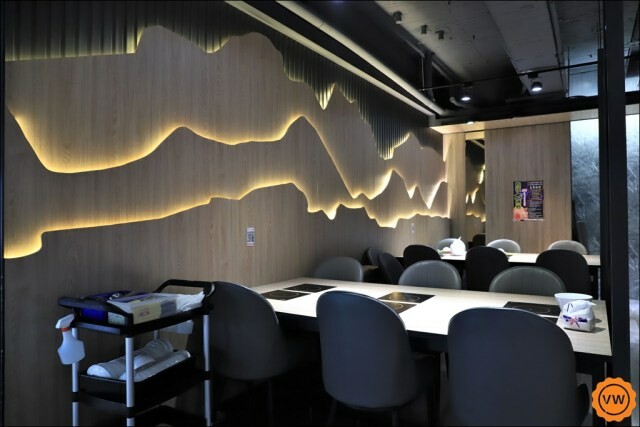 雲林聚餐│斗六必吃精緻海鮮火鍋：火鍋世家 獨家特色湯底、超澎派痛風蝦、奢華海陸套餐爽爽吃！