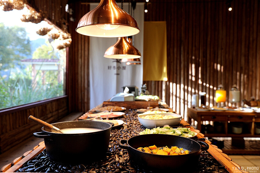 雲海山嵐環抱宛如人間仙境 白蘭部落超美秘境！高海拔森林系豪華露營 一泊二食｜蟬說：霧繞(新竹豪華露營推