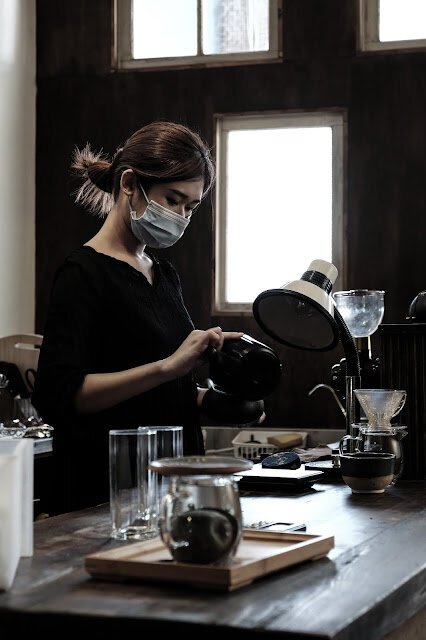 [秋，高雄] 嘗一口港邊的那股溫醇 - 海珈琲 海とコーヒー