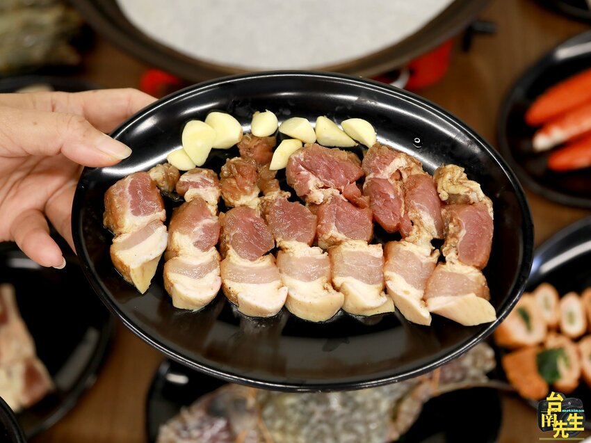 台南火烤兩吃/冰品+點心+飲料+白飯吃到飽無限享用/獨家特調燒烤醬