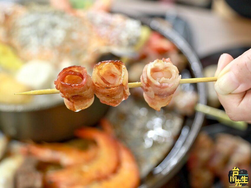 台南火烤兩吃/冰品+點心+飲料+白飯吃到飽無限享用/獨家特調燒烤醬