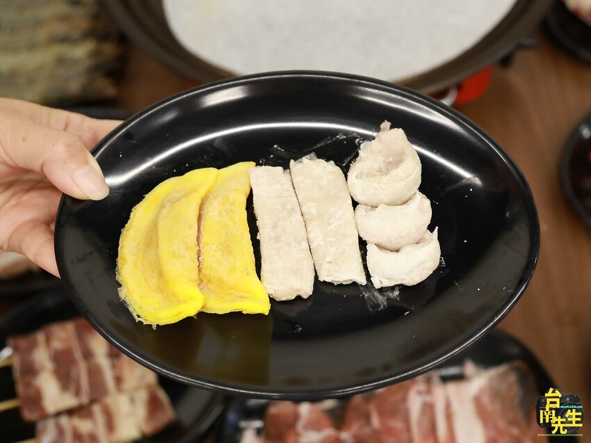 台南火烤兩吃/冰品+點心+飲料+白飯吃到飽無限享用/獨家特調燒烤醬