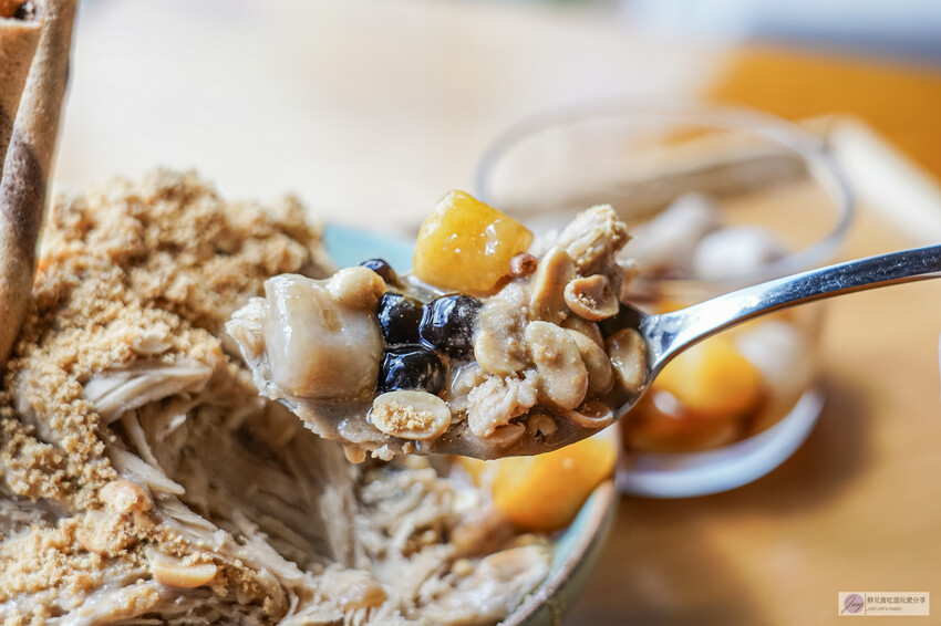 桃園環湖咖啡好食二館，絕美山湖景預約制，日式禪風美景拉麵超療癒。