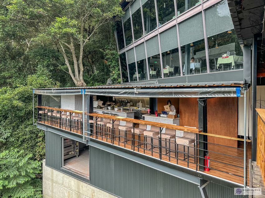 桃園環湖咖啡好食二館，絕美山湖景預約制，日式禪風美景拉麵超療癒。