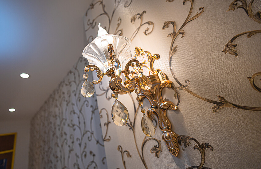 網美風格的精緻便當飲料店，有面漂亮的打卡牆，餐盒也有精緻跟小資兩種，點餐盒送飲料｜茶自點便當店南崁店