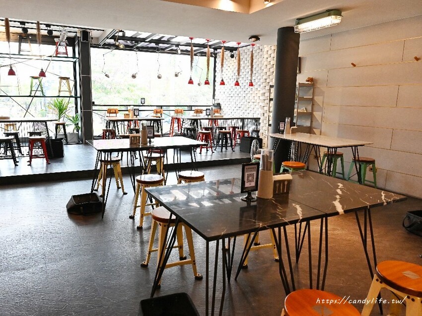 KATZ 卡司韓藝料理|美術園道人氣美食,結合工業風設計的創意韓式料理,餐點多樣化,還有多人分享餐~