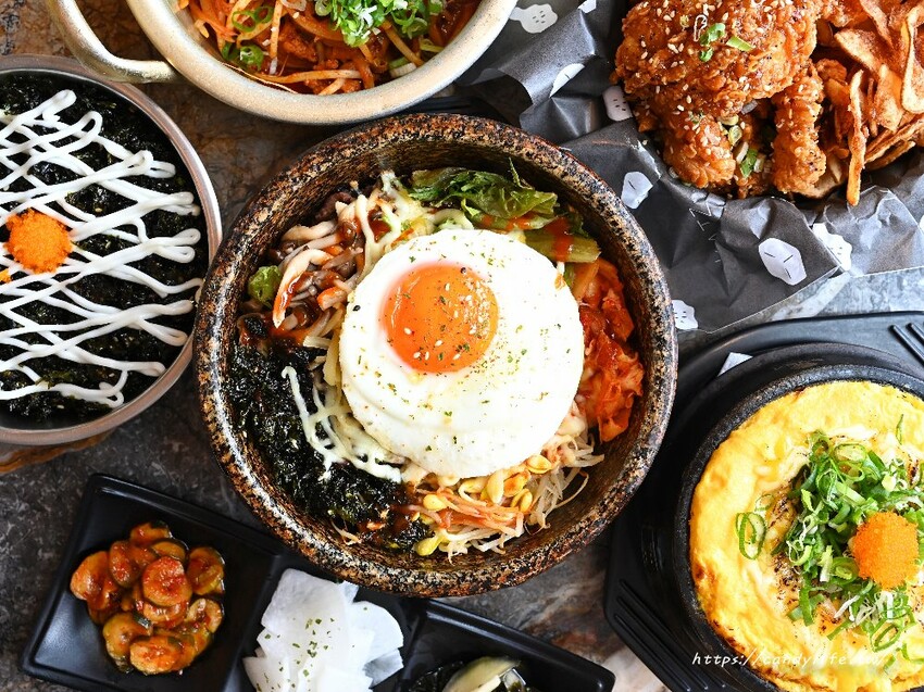 KATZ 卡司韓藝料理|美術園道人氣美食,結合工業風設計的創意韓式料理,餐點多樣化,還有多人分享餐~