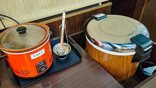 【蘆洲火鍋】羽臨創意湯鍋｜現點現煮七種不同口味的台式風味火鍋！湯頭一極棒