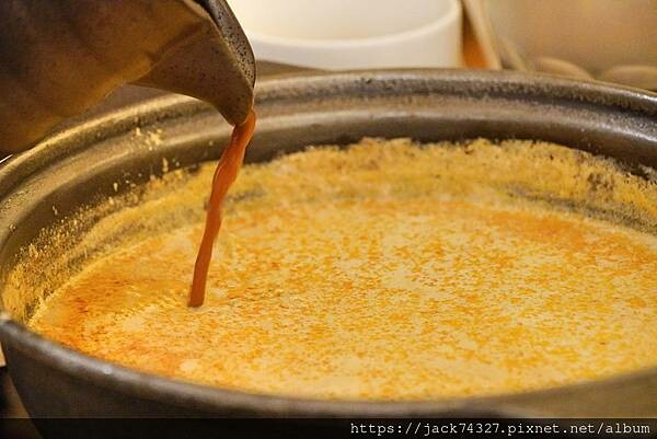 {台中美食}台中西區火鍋推薦「丹閎鍋」,李千娜兄妹合力打造傳