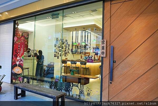 {台中美食}台中西區火鍋推薦「丹閎鍋」,李千娜兄妹合力打造傳