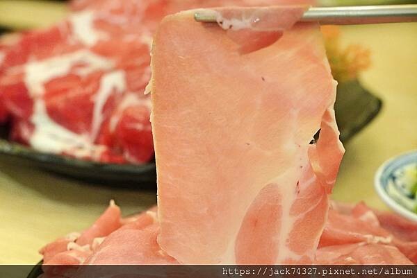 {台中美食}台中西區火鍋推薦「丹閎鍋」,李千娜兄妹合力打造傳