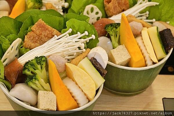 {台中美食}台中西區火鍋推薦「丹閎鍋」,李千娜兄妹合力打造傳