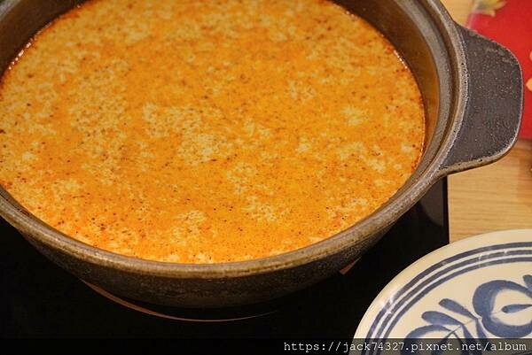 {台中美食}台中西區火鍋推薦「丹閎鍋」,李千娜兄妹合力打造傳