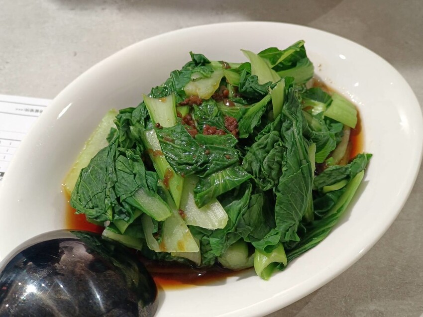 377261.jpg - 【台北.士林】天東86香麻牛魔王雙料冠軍麵+花干+紅油炒手。寵物友善店家超美味大推