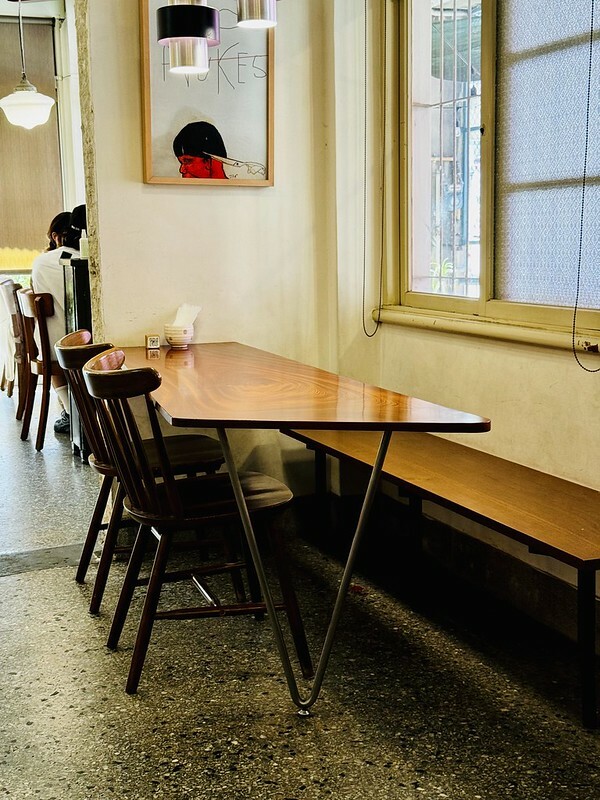 桃園市桃園區桃園｜老宅文青冰店～たまたま慢食堂，意外的熱門，意外的美味。(桃園美食/桃園老宅日式冰店）