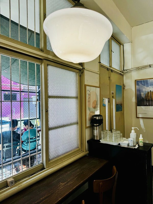 桃園市桃園區桃園｜老宅文青冰店～たまたま慢食堂，意外的熱門，意外的美味。(桃園美食/桃園老宅日式冰店）