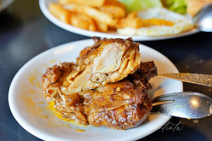【台中】西屯|春三朝午早午餐,超浮誇溢出來瀑布奶茶,超蝦剝皮辣椒金多蝦燉飯