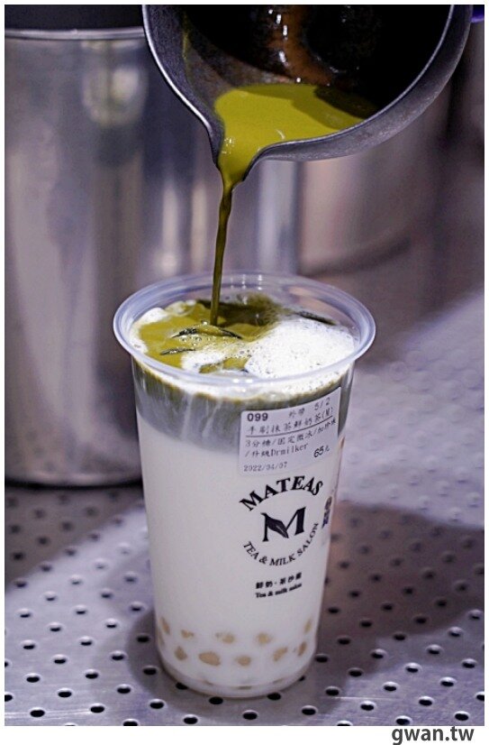 超霸氣!整瓶Dr.milker倒進去,好喝的鮮奶茶喝過就回不去