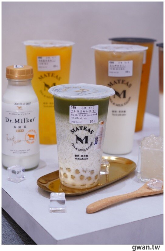 超霸氣!整瓶Dr.milker倒進去,好喝的鮮奶茶喝過就回不去