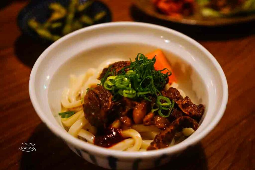 三輪仔串燒酒戶 斗六分舵｜雲林在地日式串燒酒戶 下班小酌最佳選擇 雲林斗六美食/宵夜/居酒屋 - Cutier吃飯中 日式經典串燒，老少咸宜的餐點內容，寧靜的夜晚就來一趟三輪仔之行吧！