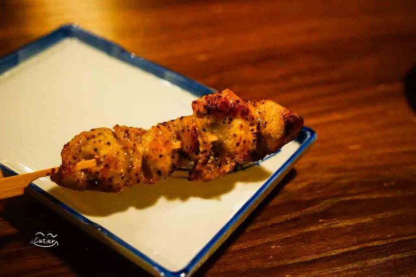 三輪仔串燒酒戶 斗六分舵｜雲林在地日式串燒酒戶 下班小酌最佳選擇 雲林斗六美食/宵夜/居酒屋 - Cutier吃飯中 日式經典串燒，老少咸宜的餐點內容，寧靜的夜晚就來一趟三輪仔之行吧！