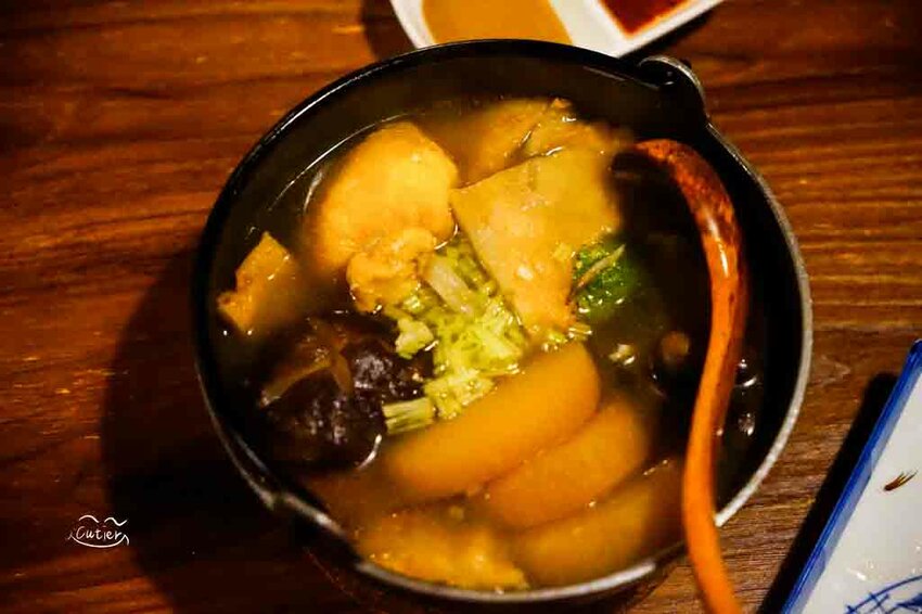 三輪仔串燒酒戶 斗六分舵｜雲林在地日式串燒酒戶 下班小酌最佳選擇 雲林斗六美食/宵夜/居酒屋 - Cutier吃飯中 日式經典串燒，老少咸宜的餐點內容，寧靜的夜晚就來一趟三輪仔之行吧！