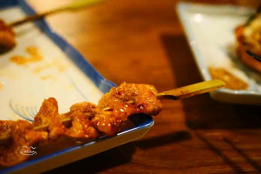 三輪仔串燒酒戶 斗六分舵｜雲林在地日式串燒酒戶 下班小酌最佳選擇 雲林斗六美食/宵夜/居酒屋 - Cutier吃飯中 日式經典串燒，老少咸宜的餐點內容，寧靜的夜晚就來一趟三輪仔之行吧！