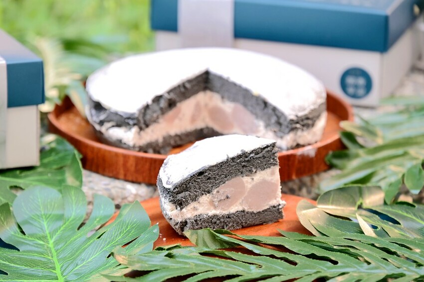 台中新開幕彌月蛋糕只要65折超划算 芒果時光新鮮芒果多又大塊 時尚黑芋泥必吃/根號拾手作波士頓派