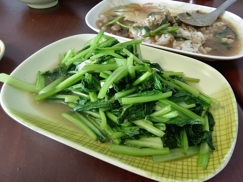 【屏東.恆春】牛庄牛肉湯+牛雜湯。寵物友善。超推牛雜湯!湯頭超棒超好喝料超多