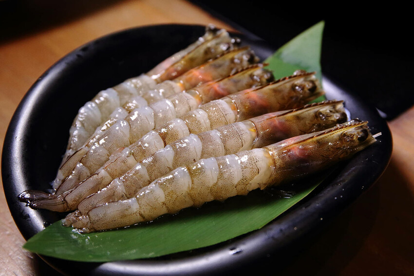 肉多多最強的不只肉蛋糕？火鍋控必點2大鍋物！70多種自助吧吃
