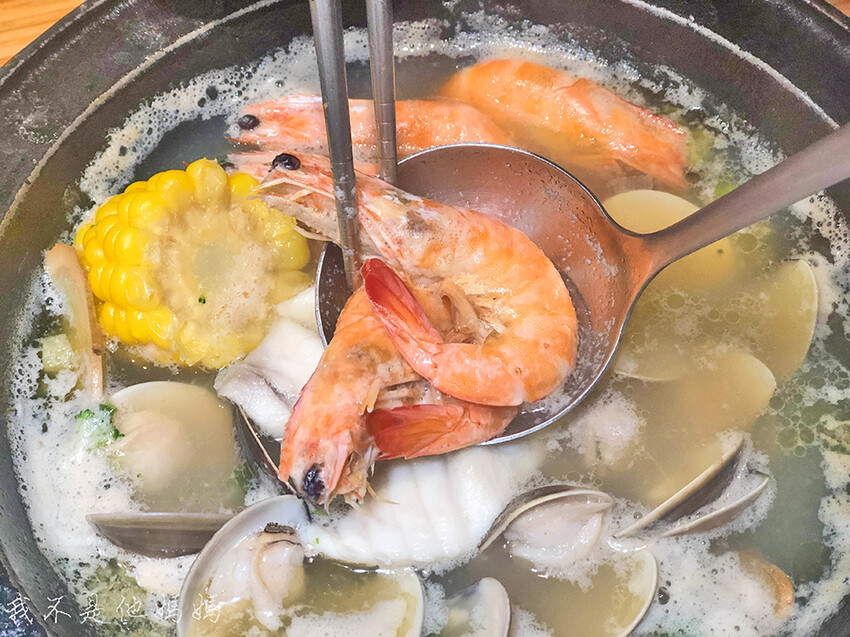 林口龜山火鍋,龜山美食,龜山平價火鍋,龜山火鍋吃到飽,林口慶生火鍋,龜山慶生火鍋,龜山宵夜火鍋推薦,凌晨吃火鍋,台味瀰漫到深夜,排隊宵夜名店