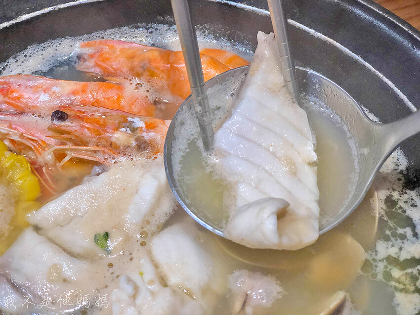 南機場夜市美食,南機場夜市,中正區夜市,中正區水餃,南機場夜市 水餃,南機場 水餃,南機場夜市排隊美食,豬肉白菜水餃,南機場必吃美食